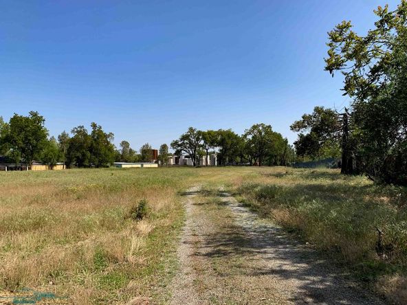 Industrial Developable Land: 2431 Girvan Rd, Redding, CA 96001